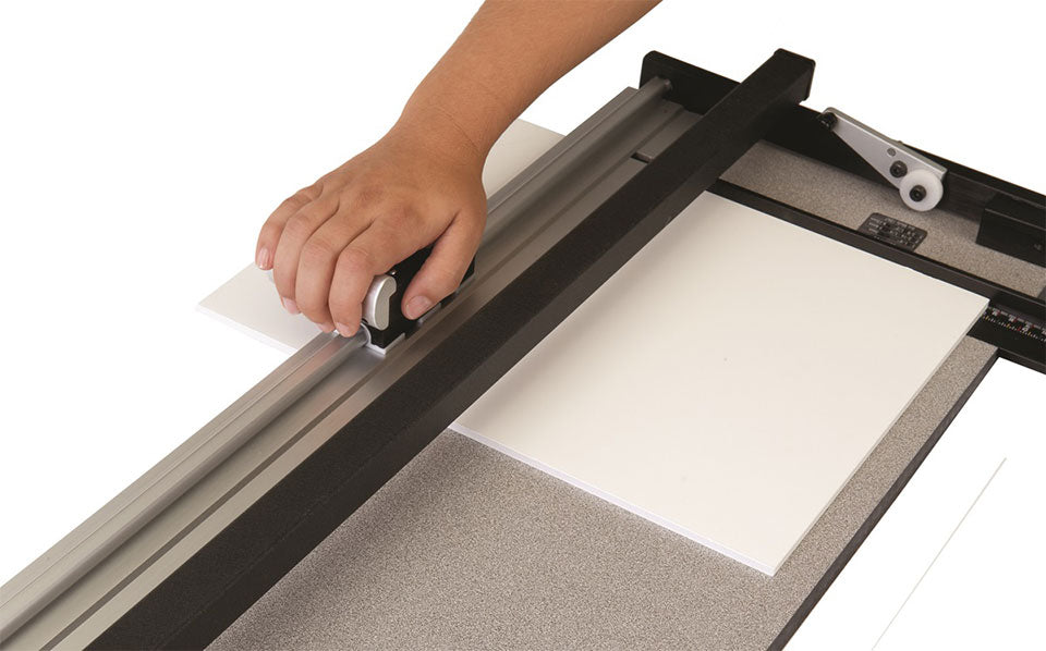 Logan T300 - Total Trimmer Material Cutter - 40" (101cm) (Connect with our team to get the best Discount!)